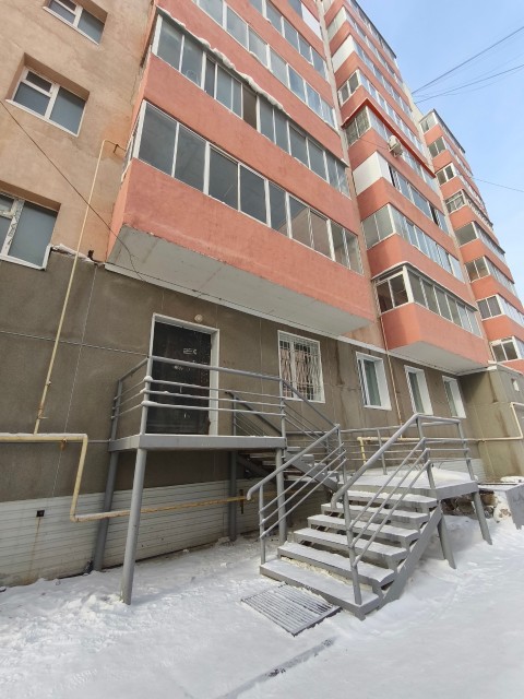 1 комн., 35 м², Блочный, Областная больница, рынок "Манньыаттаах"