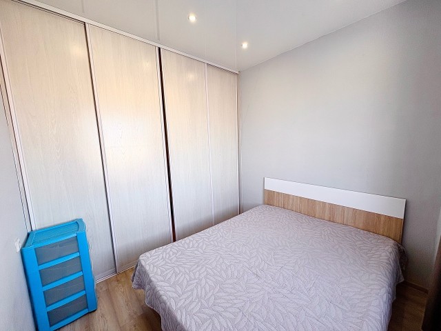 1 комн., 35 м², Инд. планировка, Областная больница, рынок "Манньыаттаах" 14