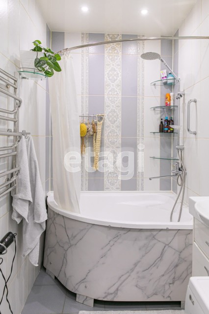 2 комн., 48 м², Монолитно-каркасный, 203 мкрн. 12