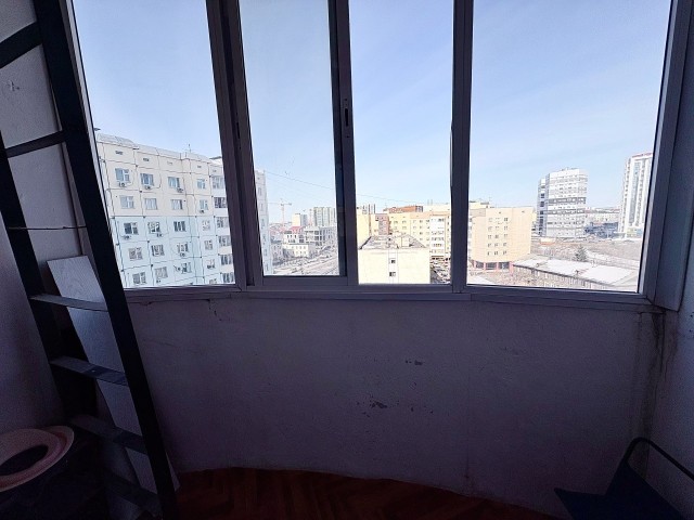 1 комн., 35 м², Инд. планировка, Областная больница, рынок "Манньыаттаах" 15