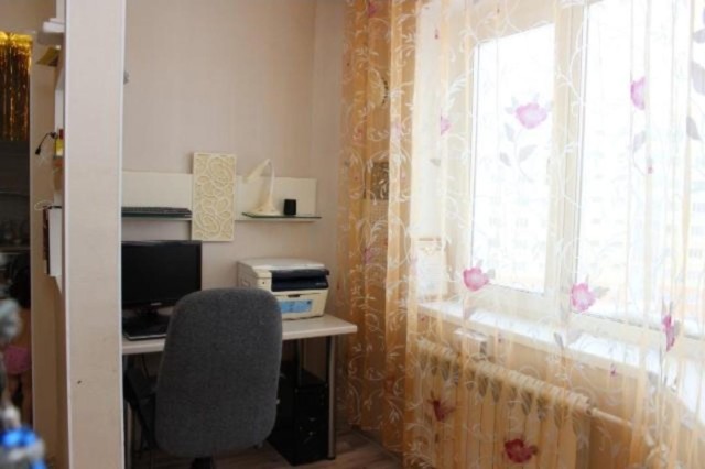 3 комн., Монолитно-каркасный, 203 мкрн. 4