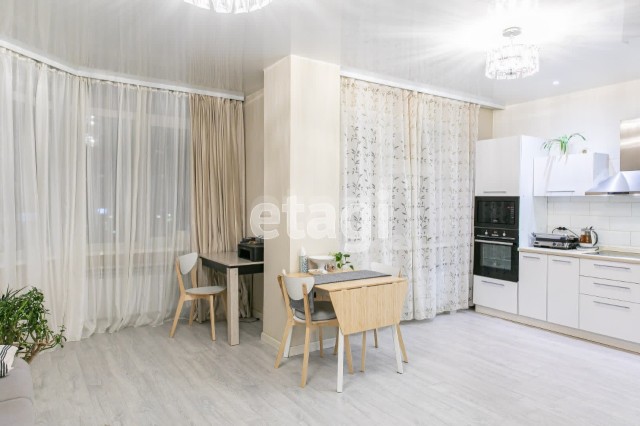 2 комн., 48 м², Монолитно-каркасный, 203 мкрн. 6