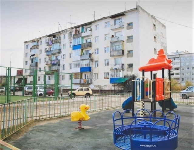 1 комн., 35 м², Блочный, Жатай 17