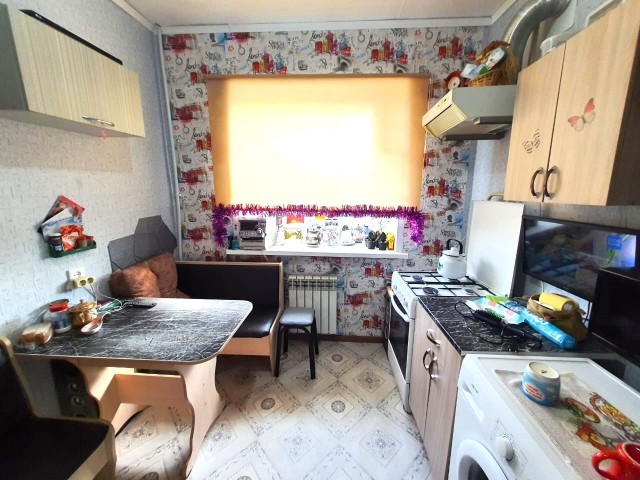 1 комн., 35 м², Блочный, Жатай 3