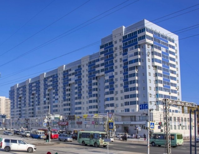 2 комн., 71 м², Монолитно-каркасный, Крестьянский рынок, стадион "Туймаада"