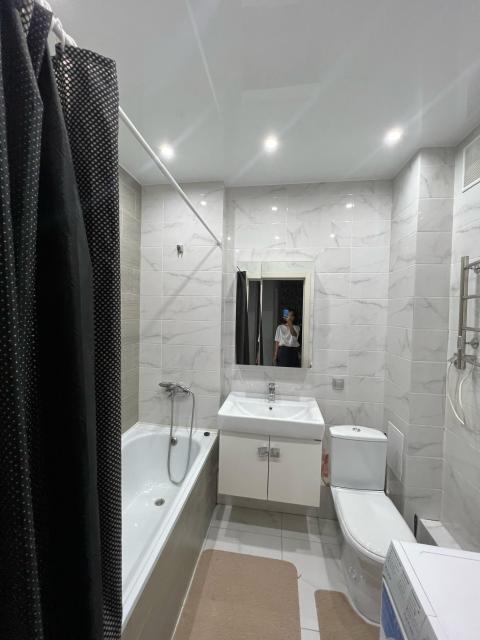 2 комн., 63 м², Монолитно-каркасный, 203 мкрн. 2