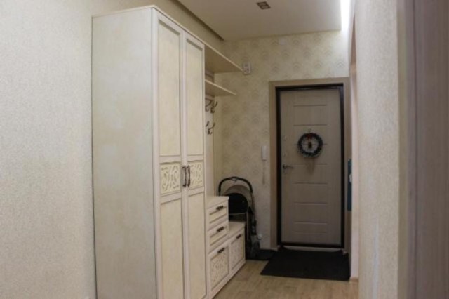 3 комн., Монолитно-каркасный, 203 мкрн. 3