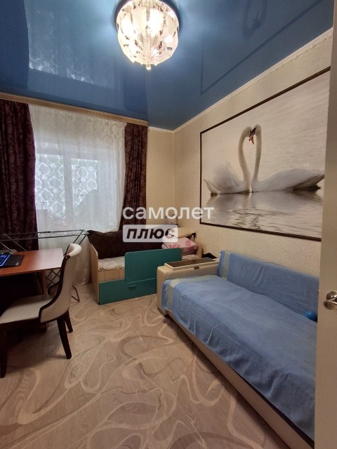 3 комн., 72 м², Блочный, Областная больница, рынок "Манньыаттаах" 5