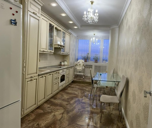 2 комн., 71 м², Монолитно-каркасный, Крестьянский рынок, стадион "Туймаада" 4