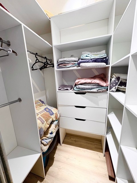 1 комн., 35 м², Инд. планировка, Областная больница, рынок "Манньыаттаах" 6