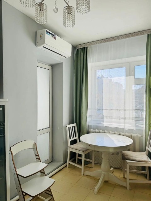 1 комн., 37 м², Монолитно-каркасный 2