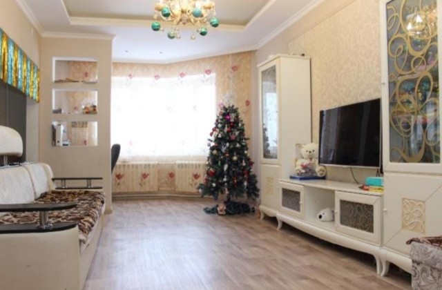 3 комн., Монолитно-каркасный, 203 мкрн.