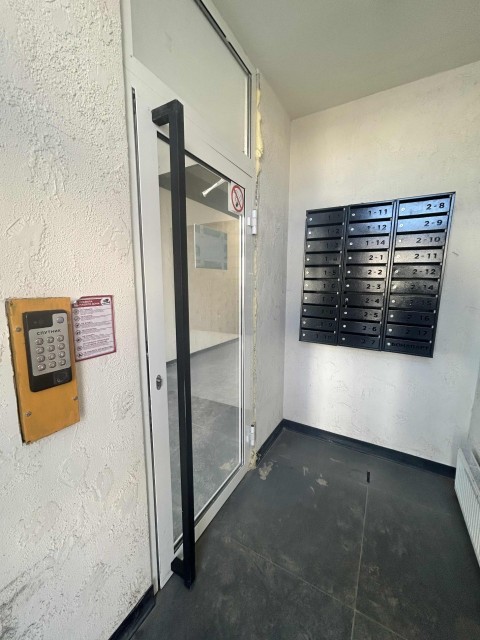 Студия, Монолитно-каркасный, Областная больница, рынок "Манньыаттаах" 9