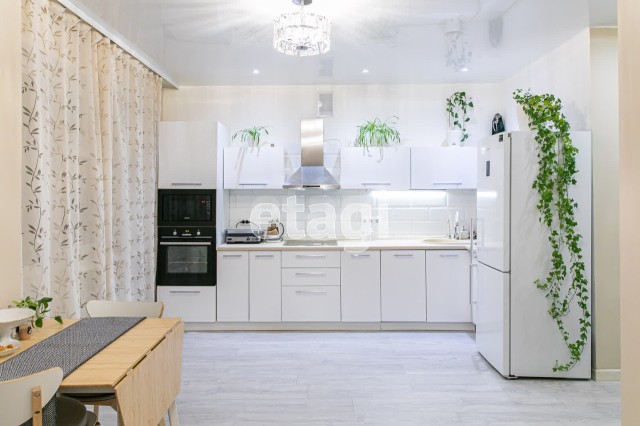 2 комн., 48 м², Монолитно-каркасный, 203 мкрн.