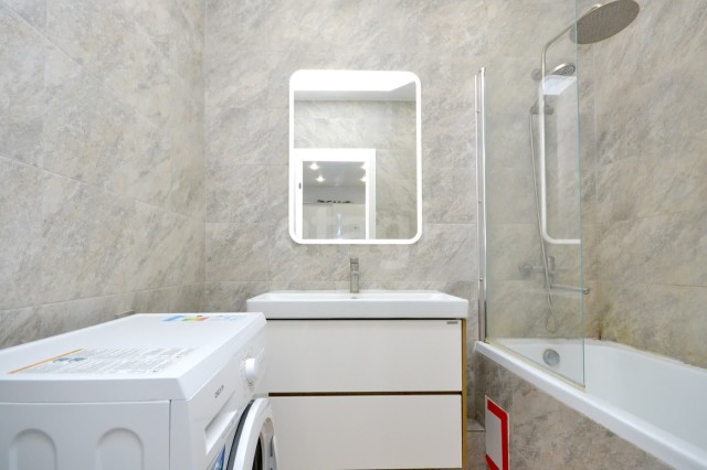 2 комн., 65 м², Монолитно-каркасный, Вилюйский тракт 15