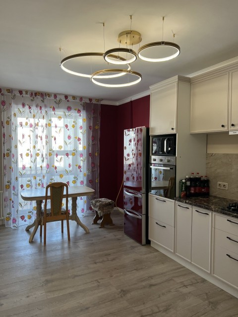 4 комн., 146 м², Блочный, Залог 8