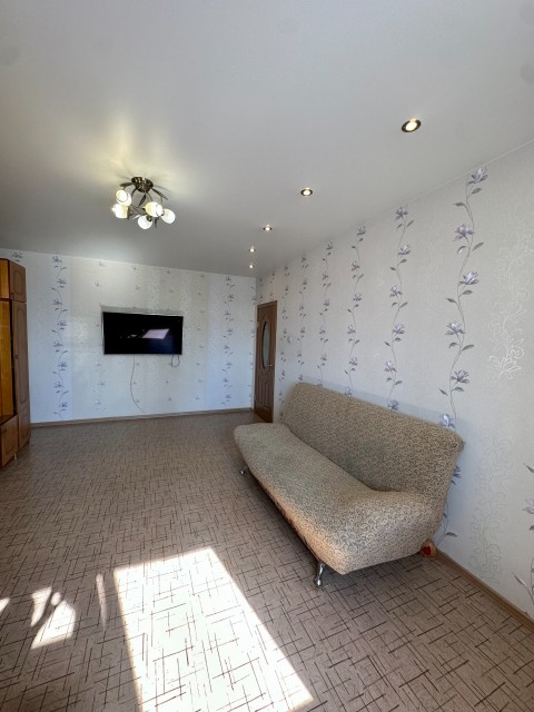 3 комн., 74 м², Инд. планировка, Авиапорт 4