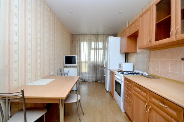 3 комн., 86 м², Инд. планировка, Авиапорт 8