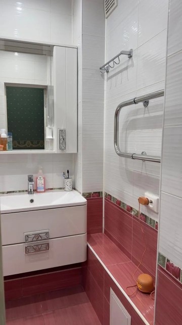 3 комн., Блочный, Крытый рынок 17