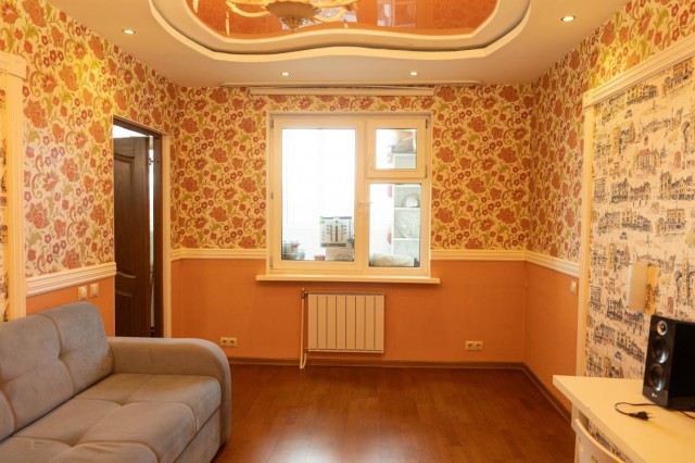 3 комн., Монолитно-каркасный, 103 квартал (Ростелеком) 4