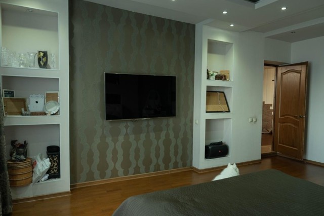 3 комн., Монолитно-каркасный, 103 квартал (Ростелеком) 5