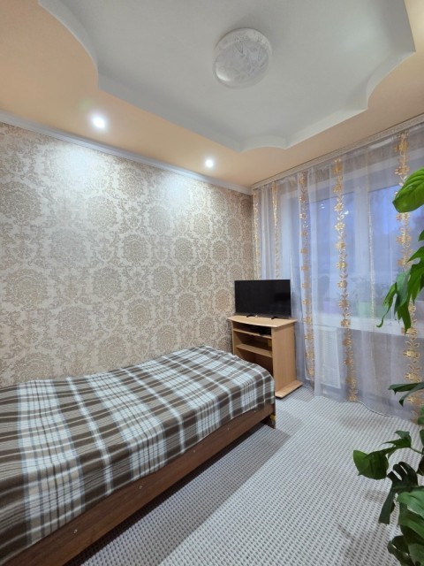 4 комн., 72 м², КПД, Центр - район пл. Комсомольская 10