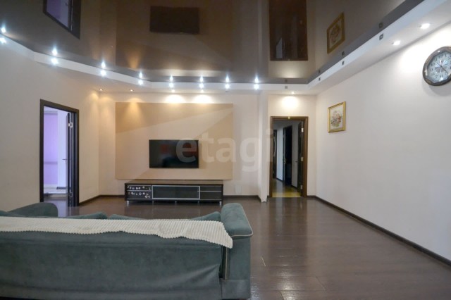 4 комн., 135 м², Инд. планировка, Дом быта