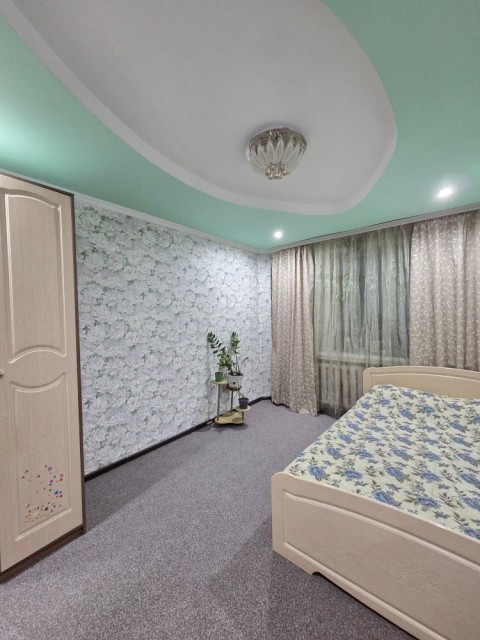 4 комн., 72 м², КПД, Центр - район пл. Комсомольская 7