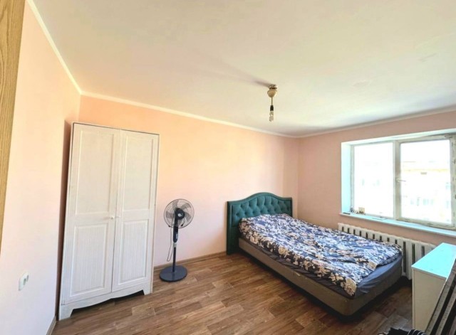 4 комн., 71 м², КПД, Центр - район пл. Орджоникидзе 7