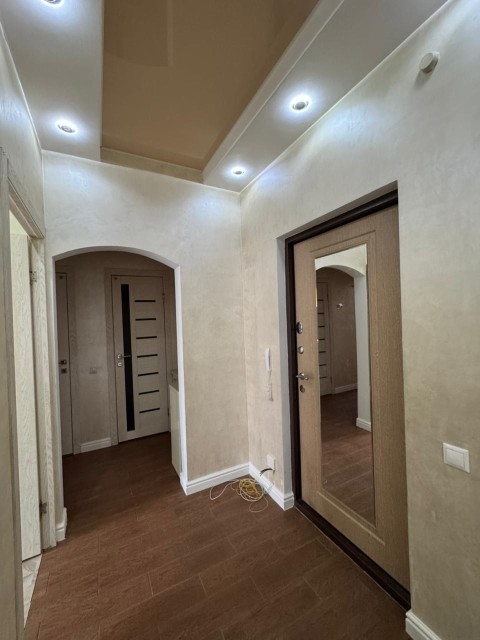 2 комн., Инд. планировка, 203 мкрн. 12