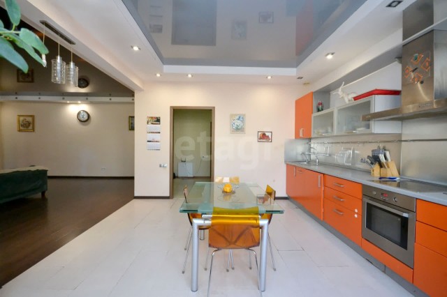 4 комн., 135 м², Инд. планировка, Дом быта 5