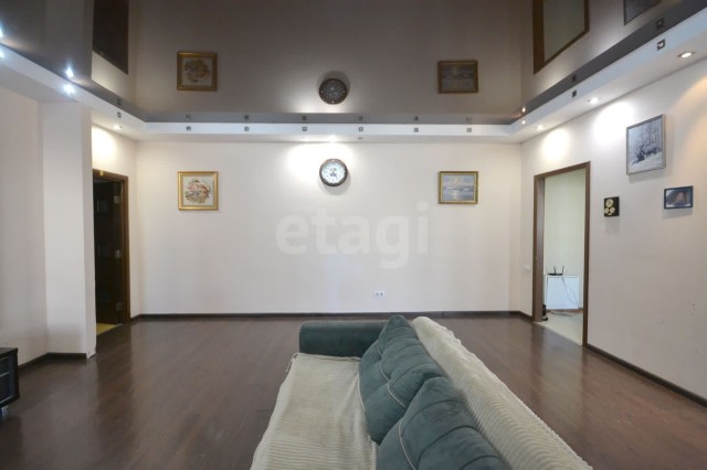 4 комн., 135 м², Инд. планировка, Дом быта 6