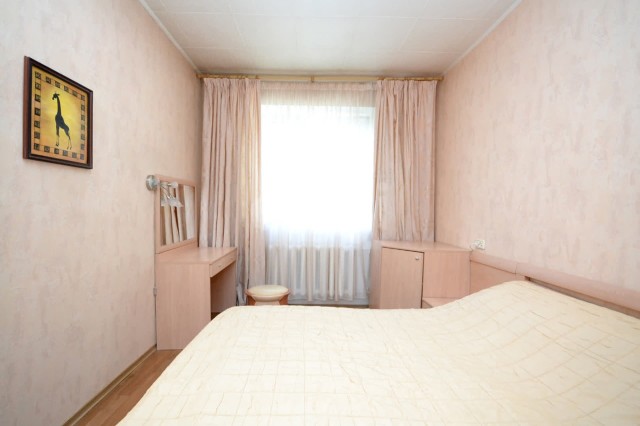 3 комн., 86 м², Инд. планировка, Авиапорт 4