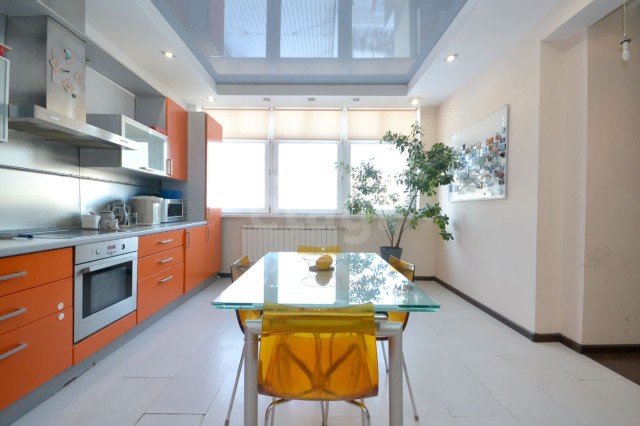 4 комн., 135 м², Инд. планировка, Дом быта 4