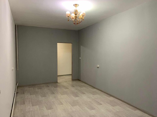 1 комн., 42 м², Блочный, Областная больница, рынок "Манньыаттаах"