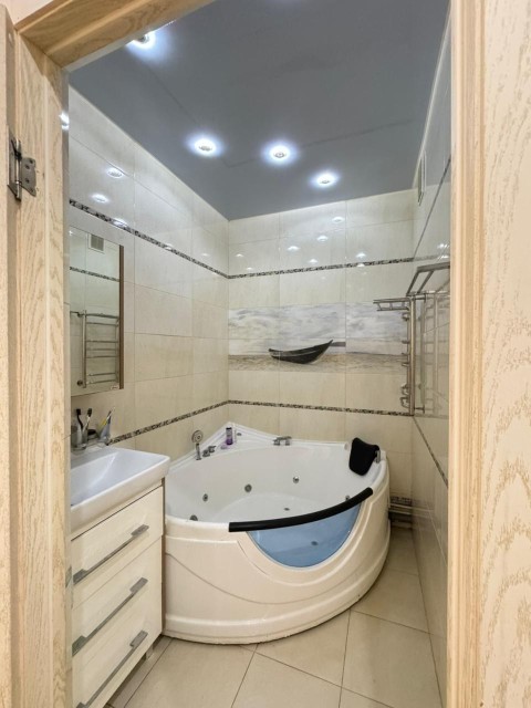 2 комн., Инд. планировка, 203 мкрн. 5