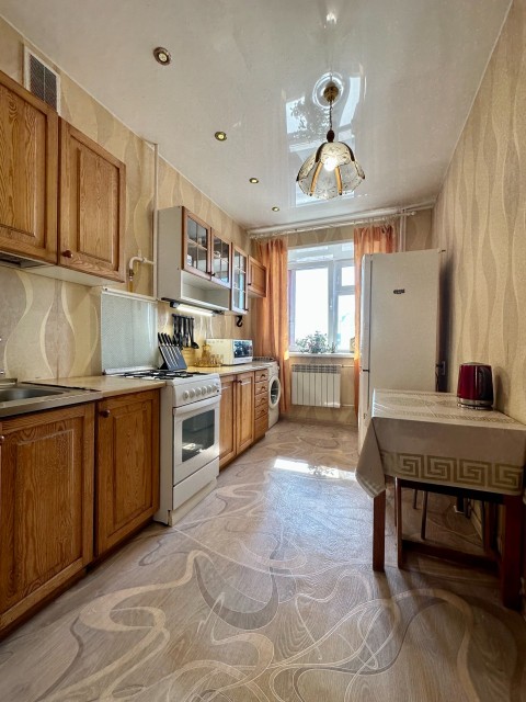 3 комн., 74 м², Инд. планировка, Авиапорт 8