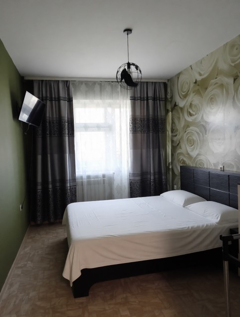 2 комн., 65 м², Блочный, Авиапорт 4