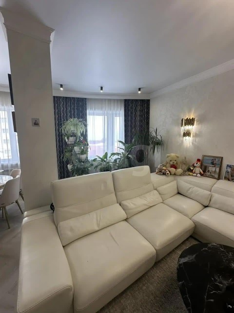 3 комн., 94 м², Монолитно-каркасный, 203 мкрн. 6