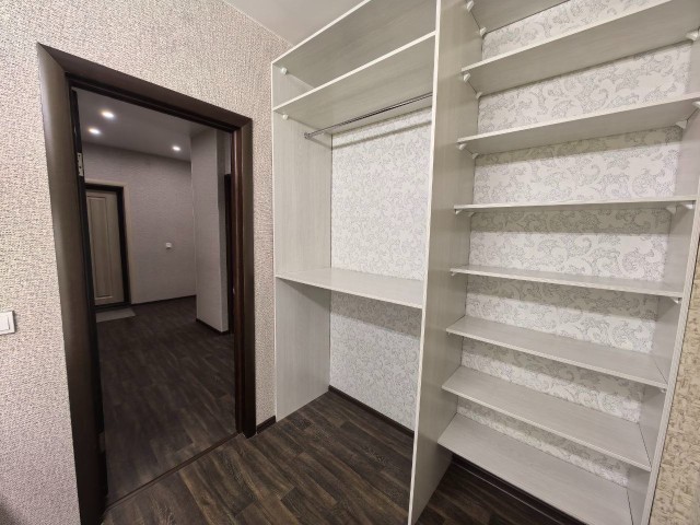 2 комн., 71 м², Монолитно-каркасный, Авторынок 13