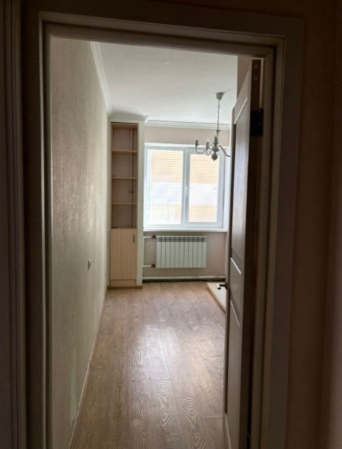 2 комн., 45 м², Блочный, Областная больница, рынок "Манньыаттаах" 4