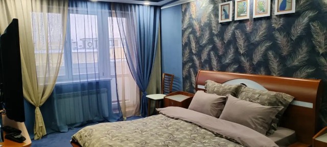 4 комн., 71 м², КПД, Дом быта 8