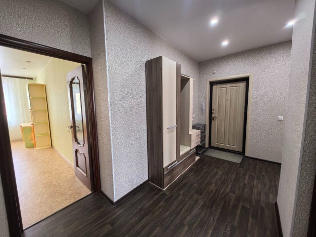 2 комн., 71 м², Монолитно-каркасный, Авторынок 16