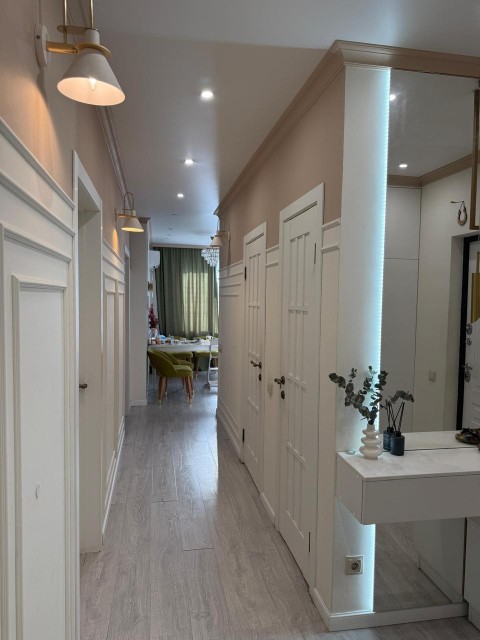 3 комн., 93 м², Монолитно-каркасный, Вилюйский тракт 9