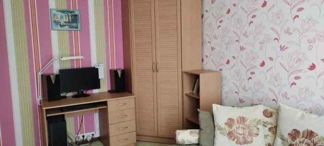 4 комн., 71 м², КПД, Дом быта 18