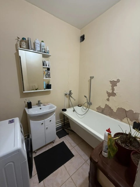 2 комн., 74 м², Монолитно-каркасный, 103 квартал (Ростелеком) 8