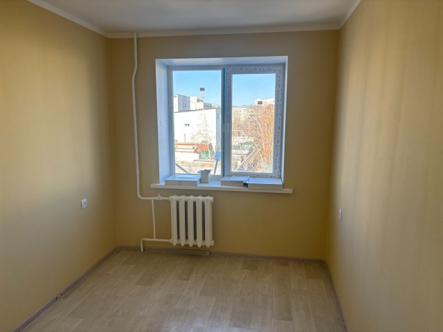 4 комн., 71 м², КПД, ТЦ "Олонхо" 12