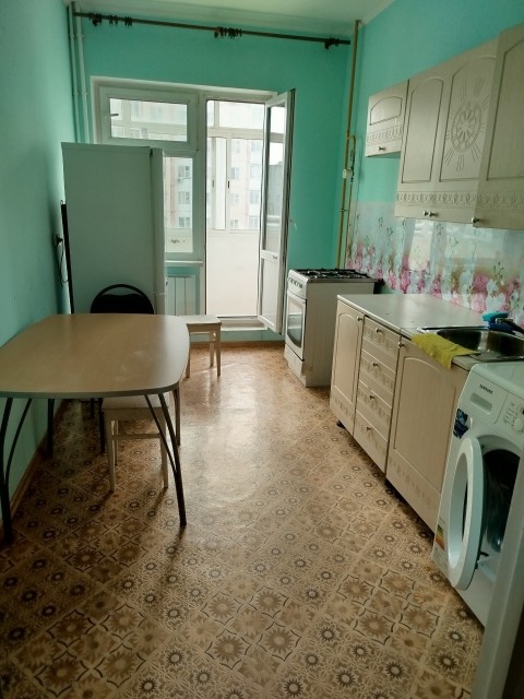 1 комн., 34 м², Блочный, Студгородок