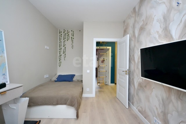 4 комн., 96 м², Монолитно-каркасный, 203 мкрн. 18