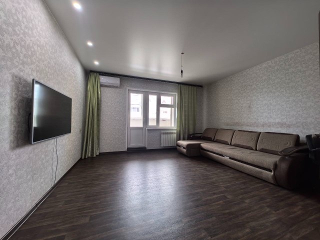 2 комн., 71 м², Монолитно-каркасный, Авторынок 5